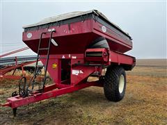 UFT 4765 Conveyor Grain Cart 