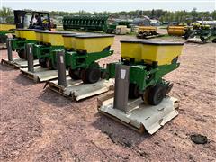 2007 John Deere MaxEmerge XP Planter Units 