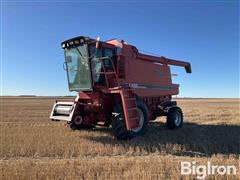 1987 Case IH 1680 2WD Combine 