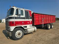 1989 International 9670 T/A Cabover Grain Truck 