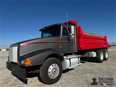 1990 International 4900 T/A Dump Truck 