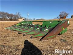 John Deere 843 8R30” Corn Head 