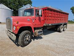 1983 Ford LT8000 T/A Grain Truck 