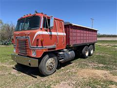 1977 International TranStar C04070B T/A Grain Truck 