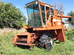 Massey Ferguson 550 Combine For Parts 