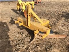 Vee Plow/ Levee Splitter 