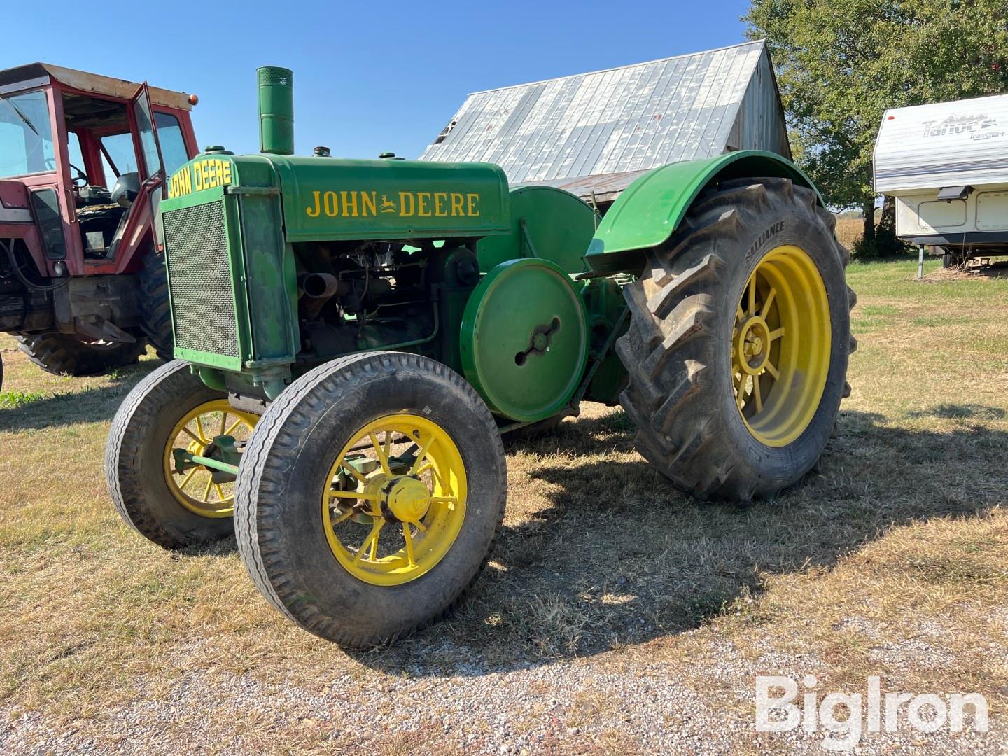 1929 John Deere D 2WD Tractor 