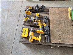 items/47e030362900ef11a73c6045bd4ad734/dewalt18vpowertoolsandbatteries_2b86da5bbdc344f3ad353e35395df315.jpg