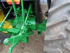 items/47f6ae51fb53ec11a3ee0003fff90bee/1983johndeere29502wdtractor-3_72018e7f421d49faa2ab48e48224092d.jpg