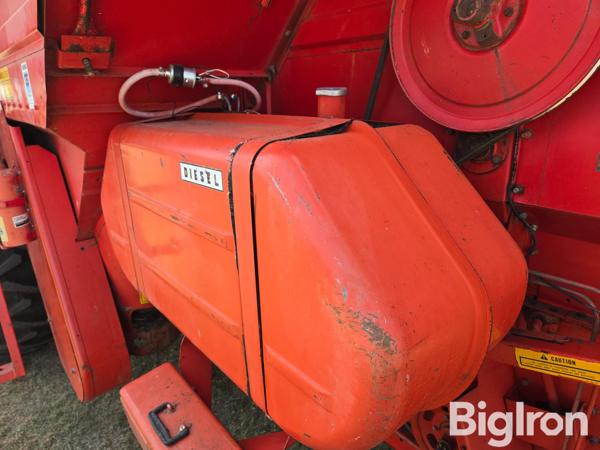 items/48241c215c89ef1194430022488d1829/1979masseyferguson750combine_504235c593704afbb4848b137a8682ba.jpg