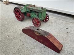 Case L Cast Iron Toy Tractor W/ Case Promotional Wood Level 