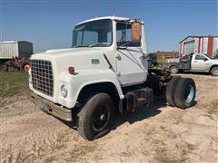 1977 Ford LN700 S/A Truck Tractor 