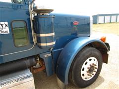 items/48b638f82634ef11a296000d3ad41af2/2007peterbilt379tatrucktractor-39_d3af1cede69046648ce8b34e77cd6b0e.jpg