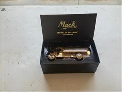 Mack AC Bulldog Gold Edition First Gear 1:34 Tanker Truck 