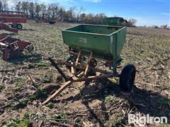 Larson S/A Fertilizer Spreader 