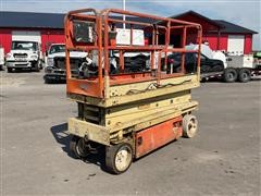 JLG 2033E Scissor Lift 