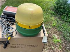 items/493e6e68cf27ee11a81c000d3a61103f/johndeere1800monitorglobe_5734b1b42ec2429eae9336c752f9ddb1.jpg