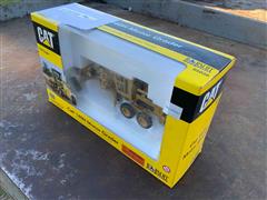 Norscot Cat 140H 1/50 Scale Collectible Motor Grader 