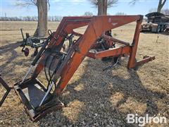 Farmhand F228 Loader 