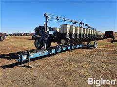 1996 Kinze 2600 16/31 Planter 