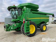 2012 John Deere S670S STS Combine 