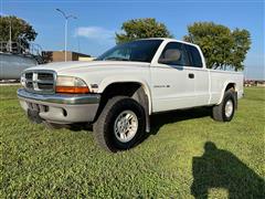 2000 Dodge Dakota 4x4 Extended Cab Pickup 