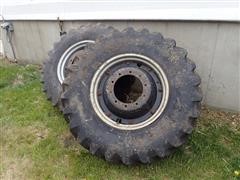 Case IH 7140 16.9R28 Front Tires & Rims 