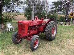 1952 International McCormick Standard W4 2WD Tractor 