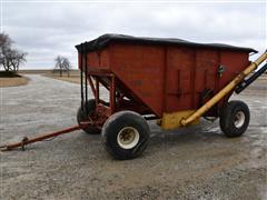 M&W 300B Gravity Wagon 