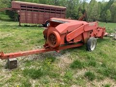 Allis-Chalmers 442 Small Square Baler 