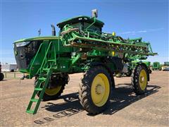 2015 John Deere R4038 Self-Propelled Sprayer 