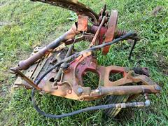 items/4ae80156484eee11a81c6045bd4a636e/international100sicklemower-11_69769992a8c04fd5b646dea2a491ac66.jpg