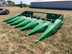 John Deere 643 Corn Header 