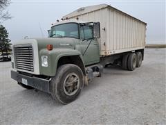 1975 International Loadstar F1800 T/A Grain Truck 