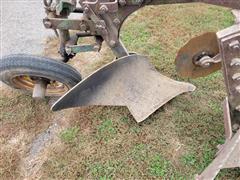 items/4b35f7704e7fee11a81c6045bd4a636e/johndeere3bottomplow-33_35ed0df8fe7743e2820a25e5d5434894.jpg