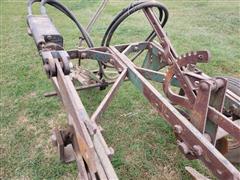 items/4b35f7704e7fee11a81c6045bd4a636e/johndeere3bottomplow-33_8e92ecbedeb5404da890d236f20bf98e.jpg