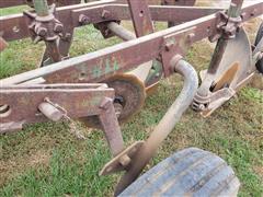 items/4b35f7704e7fee11a81c6045bd4a636e/johndeere3bottomplow-33_9419c0992c3f46aea13760e569e8b0be.jpg