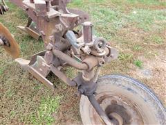 items/4b35f7704e7fee11a81c6045bd4a636e/johndeere3bottomplow-33_d3aef7cf8bb241fdb6aeb4ebe801edcc.jpg