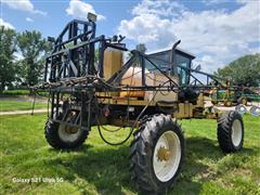 items/4b5e1293532dee11a81c000d3ad39f19/ag-chemrogator644selfpropelledsprayer_a8a8287f25f345b9b36db8f209dae7dc.jpg