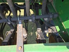 items/4b8e76c1c361ef11a4e6000d3a62e002/johndeere4553sectionfoldinggraindrill_2645de297ff0459cae0dd854c417e7e8.jpg