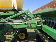 items/4b8e76c1c361ef11a4e6000d3a62e002/johndeere4553sectionfoldinggraindrill_4f43b8259b4c41c1914329e209f79c09.jpg