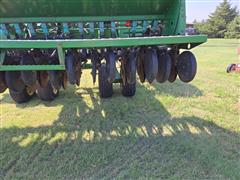 items/4b8e76c1c361ef11a4e6000d3a62e002/johndeere4553sectionfoldinggraindrill_773f4e2210974591af79507b76f2b5c1.jpg