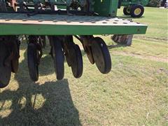 items/4b8e76c1c361ef11a4e6000d3a62e002/johndeere4553sectionfoldinggraindrill_9e7e1370901442d9a75e870a98eea6b4.jpg