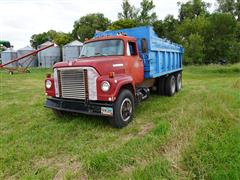 1968 International FleetStar F2010A T/A Dump Truck 