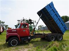 items/4b9a293f891fee11a81c000d3a61103f/internationalfleetstarf2010afarmtruckw15x8box_c21cdbe34b1b41a98d9bfe814368c01a.jpg