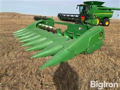 2010 John Deere 608C 8R30 Corn Head 