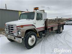 1987 International 1954 S/A Flatbed Truck 