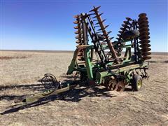 1982 John Deere 335 Wing-Fold Power Flex Disk 