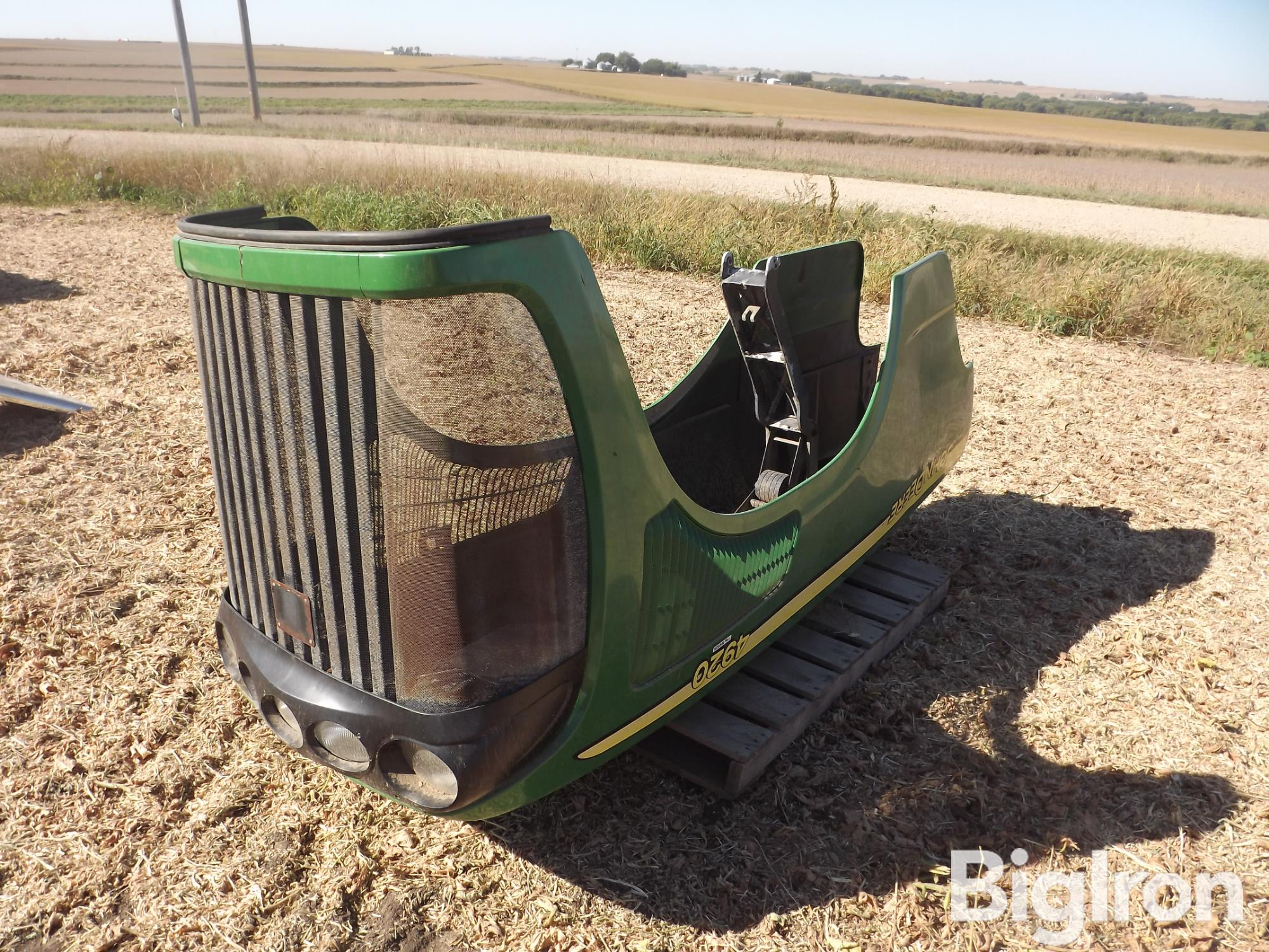 John Deere 4920 Tractor/Sprayer Hood 