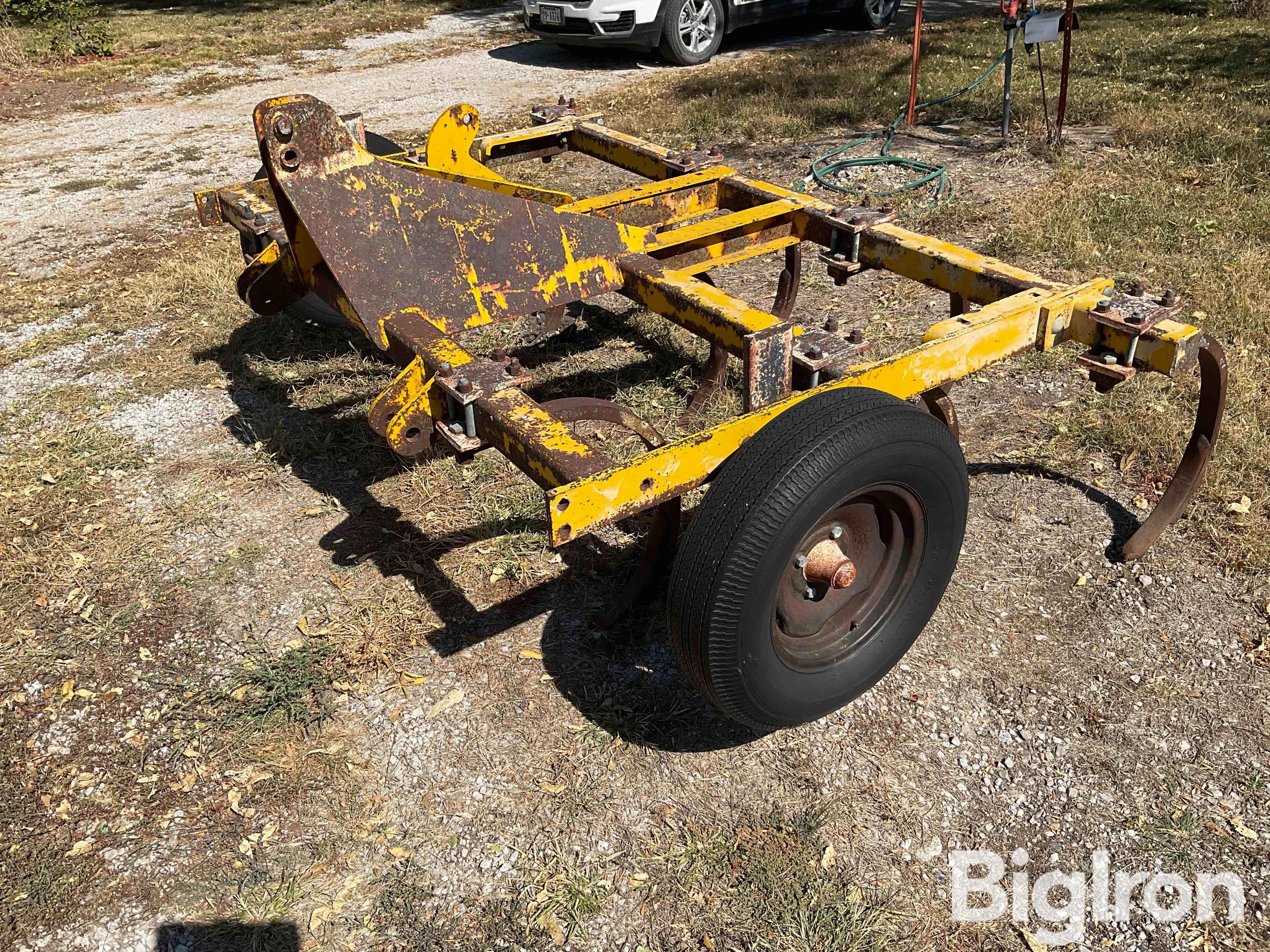 Landoll 9 Shank Chisel Plow 